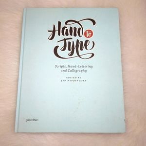 BOOK Hand to Type, scripts, hand-lettering, and calligraphy. EditorJanMi…
